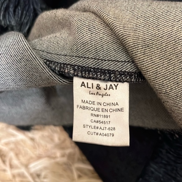 Ali and Jay Denim Dress - Picture 13 of 14